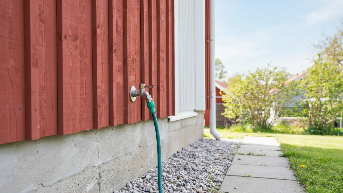 byta vattenutkastare tradgardskran knivsta uppsala uppland